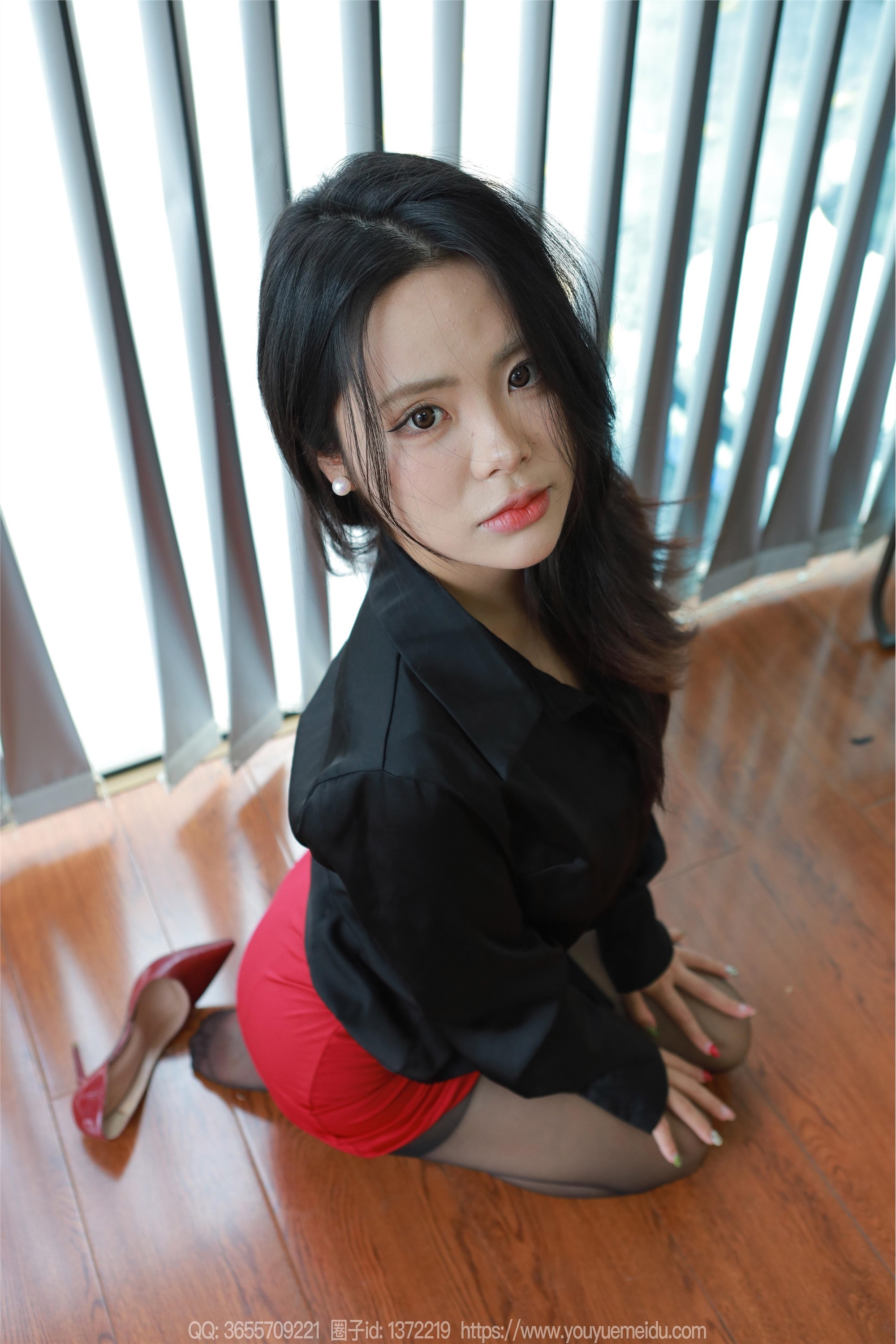 IESS异思趣向  2024.10.10 丝享家 1868 兔兔《黑丝红裙（上）》